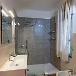 Guesthost - Cozy With Terrace In Apartamento Sanremo