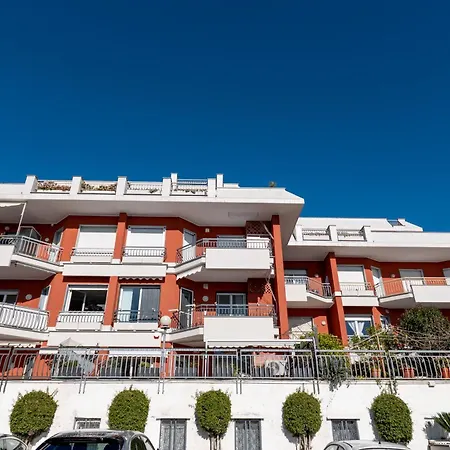 Guesthost - Cozy With Terrace In Апартаменты Санремо