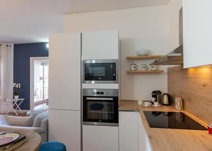 Guesthost - Cozy With Terrace In Appartement