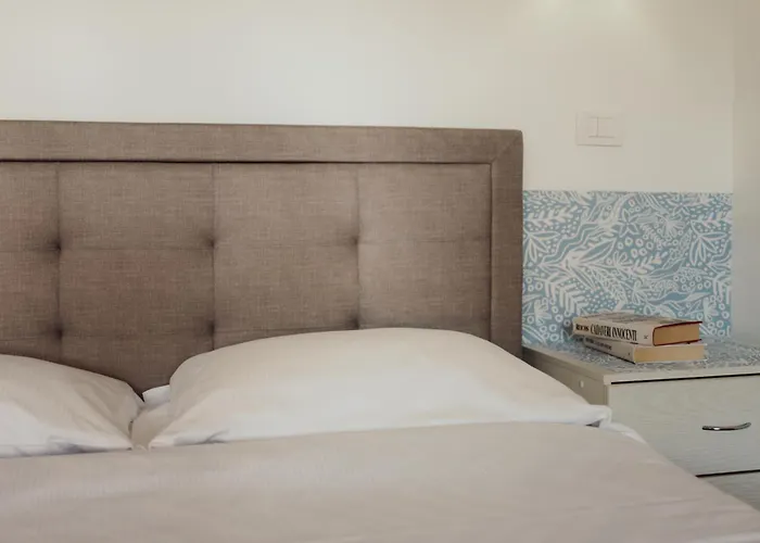 Guesthost - Cozy With Terrace In Apartamento San Remo