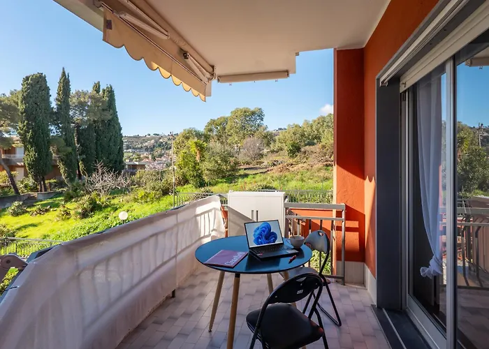 Guesthost - Cozy With Terrace In Appartement *