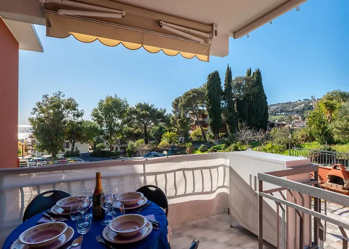 Guesthost - Cozy With Terrace In * San Remo